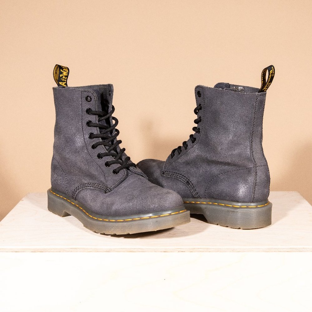 1460 Doc Martens Original Suede Boot Grey 9